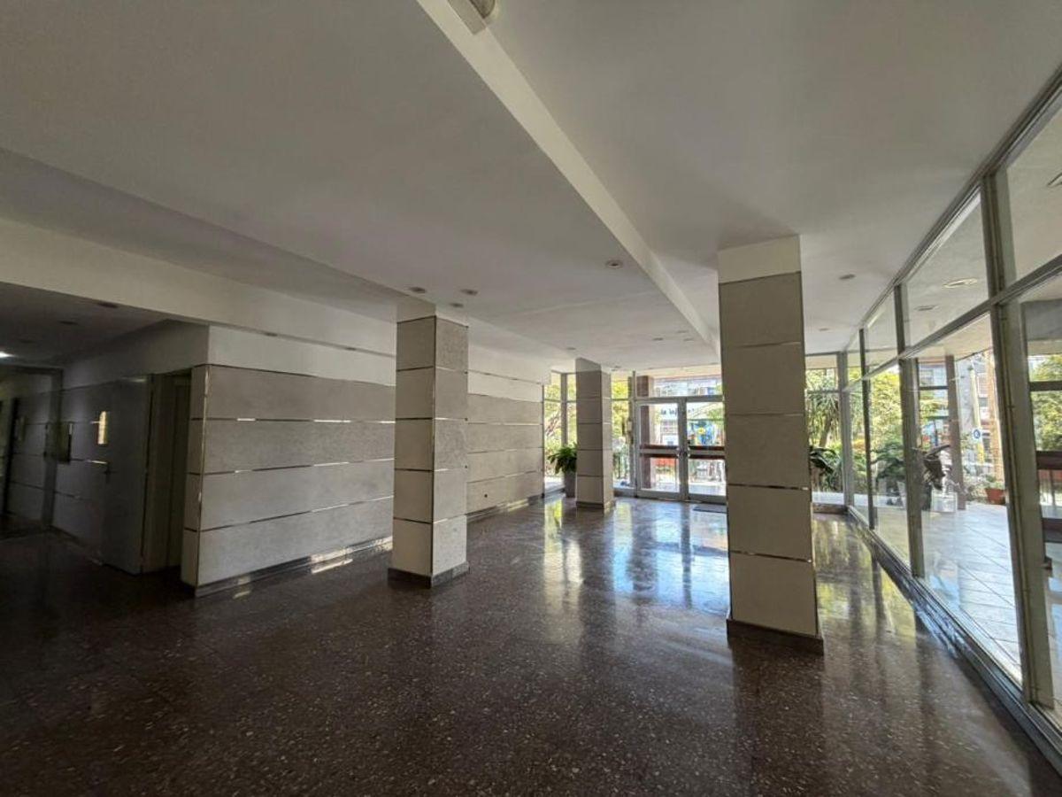 Foto de DEPARTAMENTO DE 4 AMBIENTES EN TORRES DE PREFECTURA, imagen 2