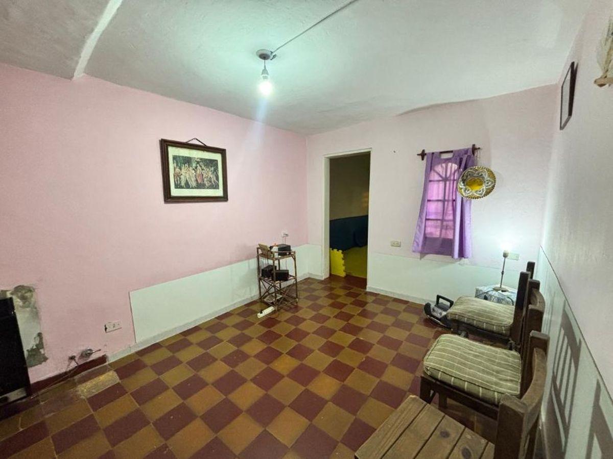 Foto de LOTE DOBLE EN VENTA EN BERNAL ESTE - EXCELENTE POTENCIAL PARA INVERSIÓN, imagen 2