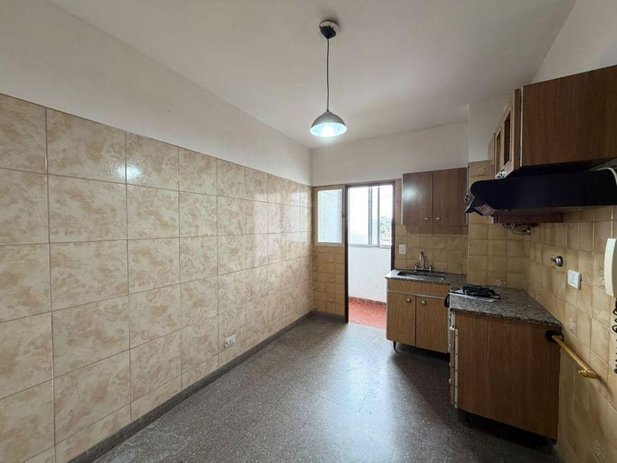 Foto de DEPARTAMENTO EN ALQUILER DE 2 AMBIENTES EN WILDE CENTRO, imagen 4