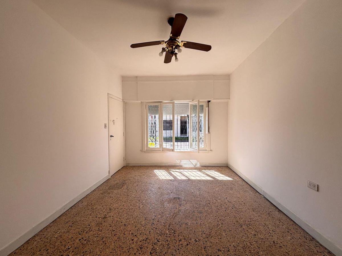Foto de CASA SOBRE LOTE PROPIO DE 4 AMBIENTES (EN BERNAL OESTE), imagen 5