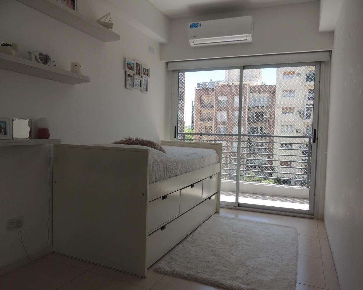 Venta - Departamento - 4 Ambientes - Belgrano - Dependencia y Cochera 1