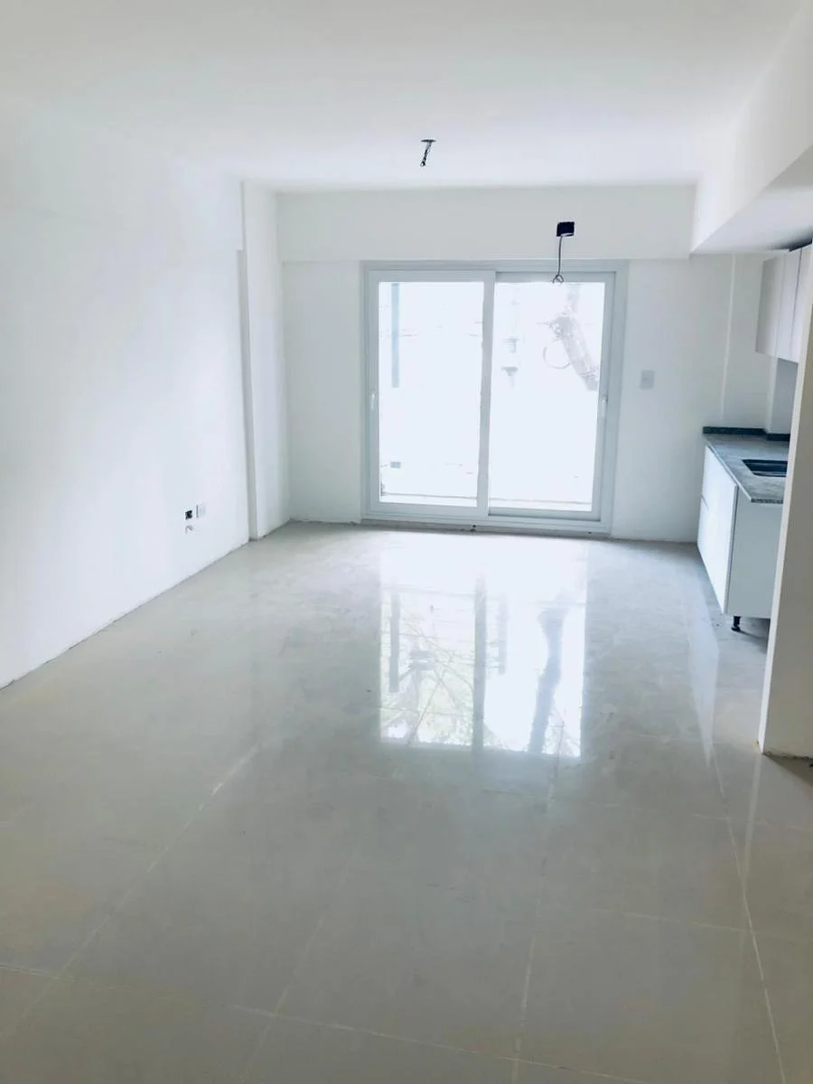 Foto de VENTA - DEPARTAMENTO MONOAMBIENTE - CON COCHERA A ESTRENAR., imagen 2