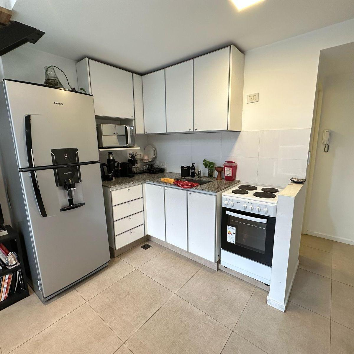 Foto de VENTA DEPARTAMENTO DOS AMBIENTES DUPLEX PALERMO HOLLYWOOD CON COCHERA., imagen 3