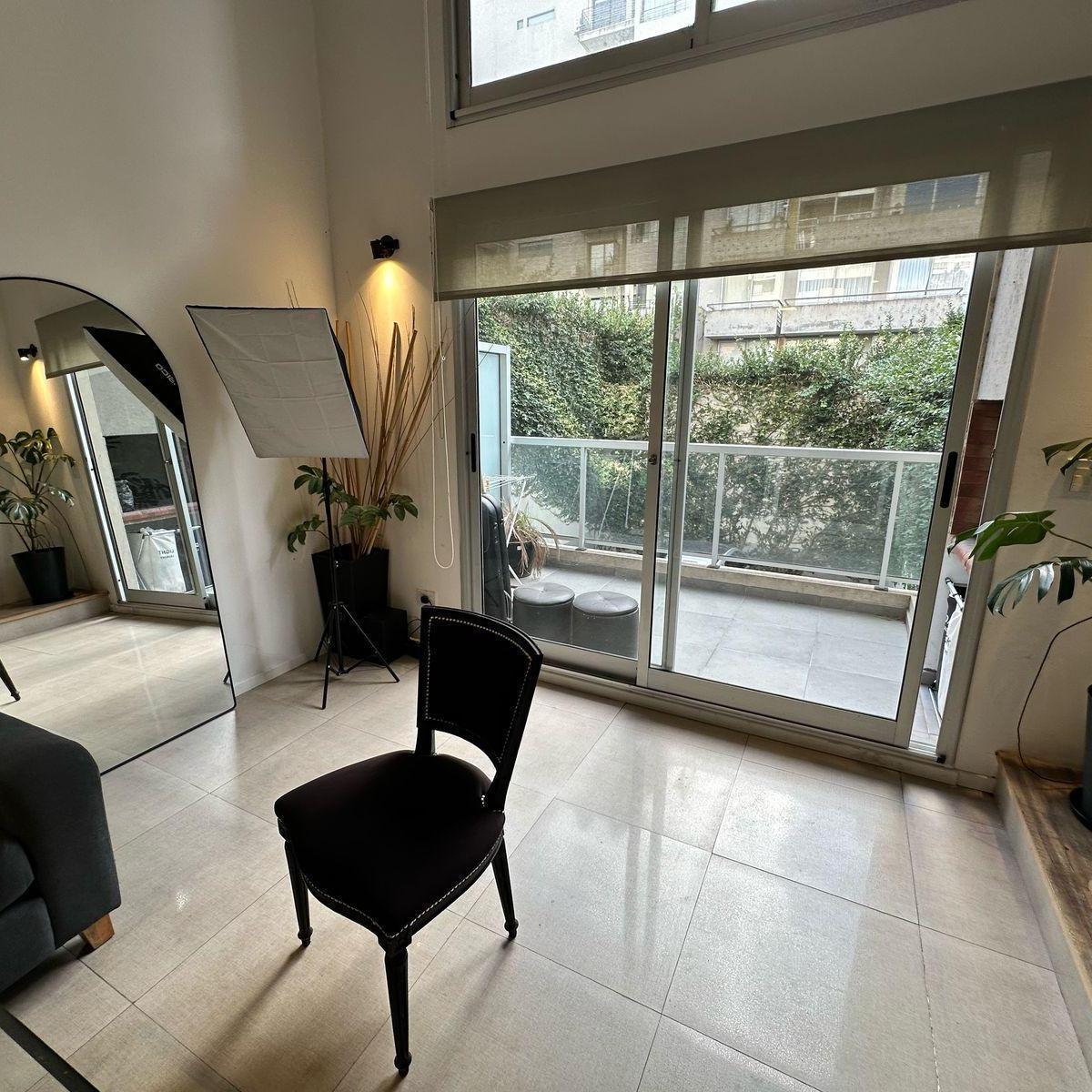 Foto de VENTA DEPARTAMENTO DOS AMBIENTES DUPLEX PALERMO HOLLYWOOD CON COCHERA., imagen 2