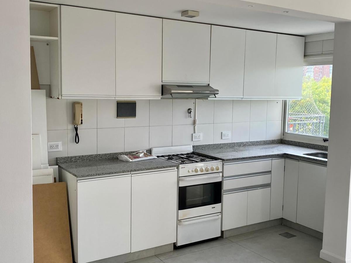 Foto de VENTA -DEPARTAMENTO- TRES AMBIENTES - BELGRANO - CON COCHERA Y FULL, imagen 4