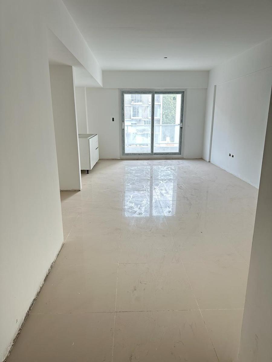 Foto de VENTA - DEPARTAMENTO 2 AMBIENTES - PALERMO CON COCHERA., imagen 2