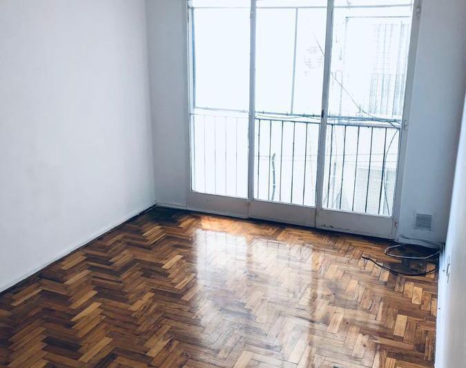 ALQUILER - DOS AMBIENTES - AV. CORRIENTES 5900 - PALERMO 4