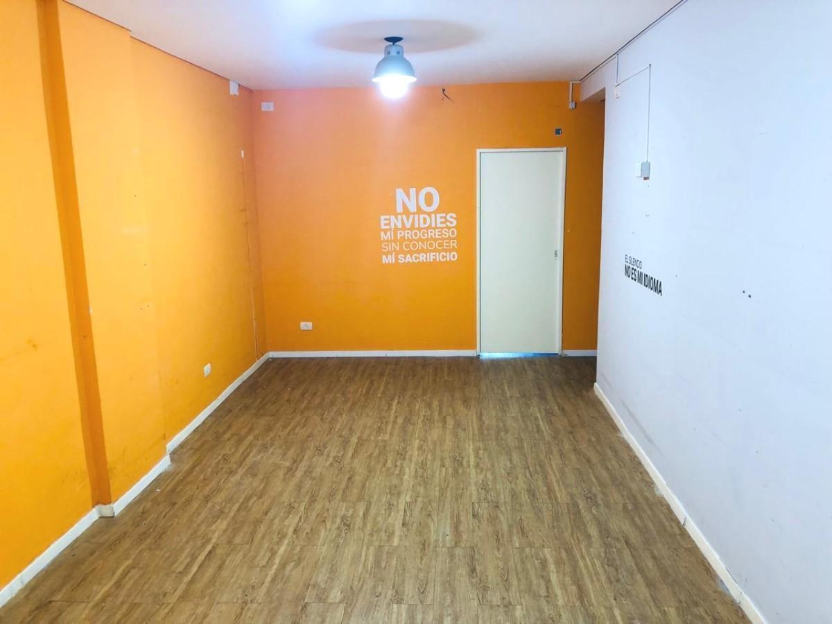 Foto de VENTA DEPARTAMENTO TRES AMBIENTES BELGRANO CON SEGURIDAD., imagen 1