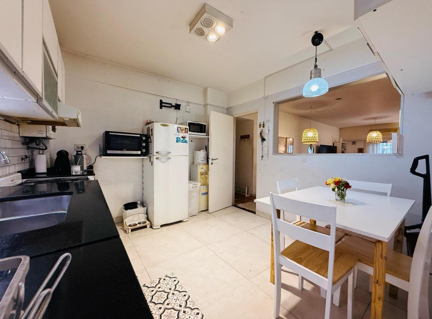 Foto de VENTA BELGRANO 3 AMBIENTES MUY BUENA DISTRIBUCIÓN AL FRENTE CON BALCÓN, imagen 4