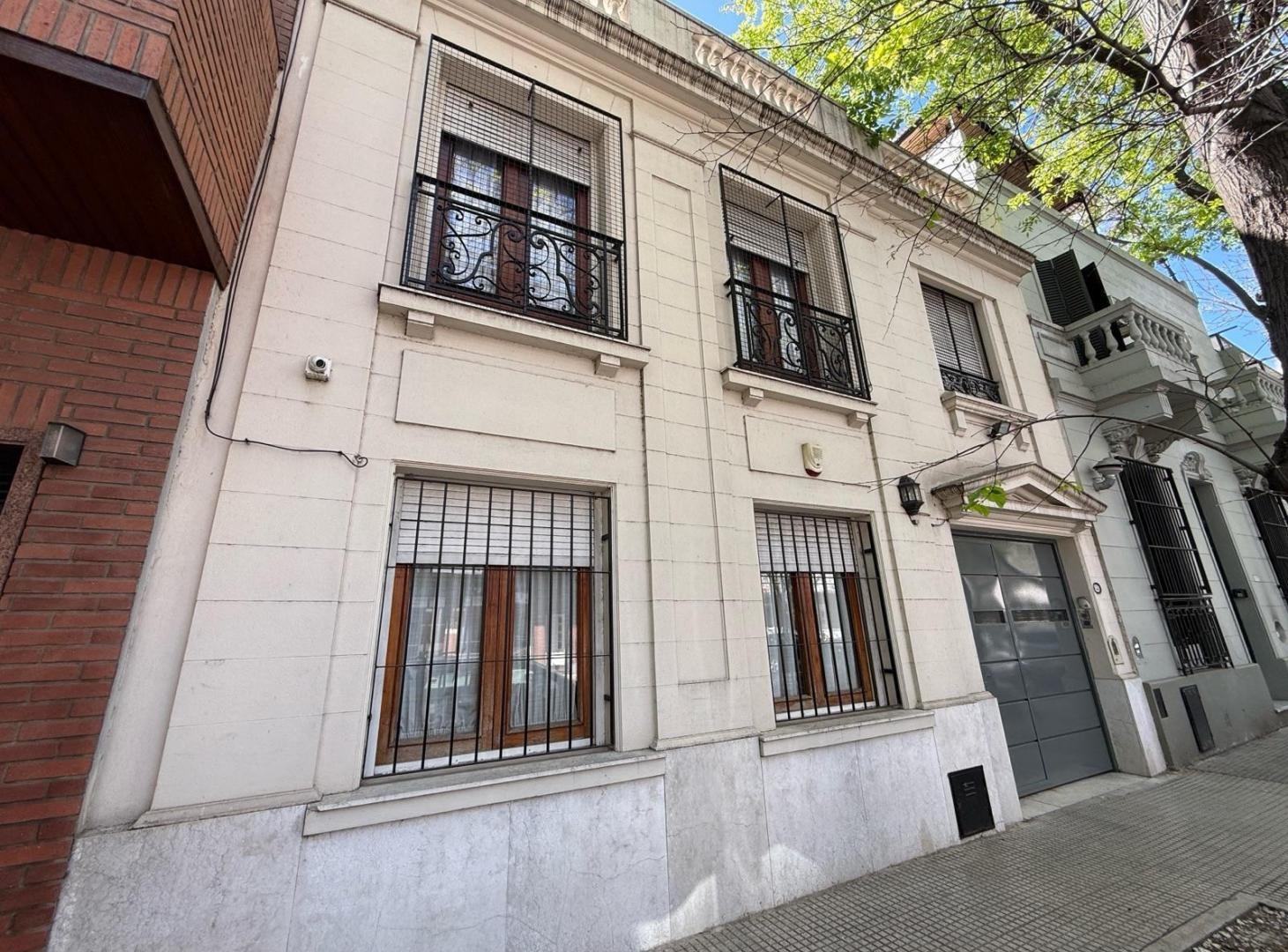Foto de VENTA CASA CABALLITO NORTE GRAN JARDÍN 4 DORMITORIOS AMBIENTES AMPLIOS, imagen 2