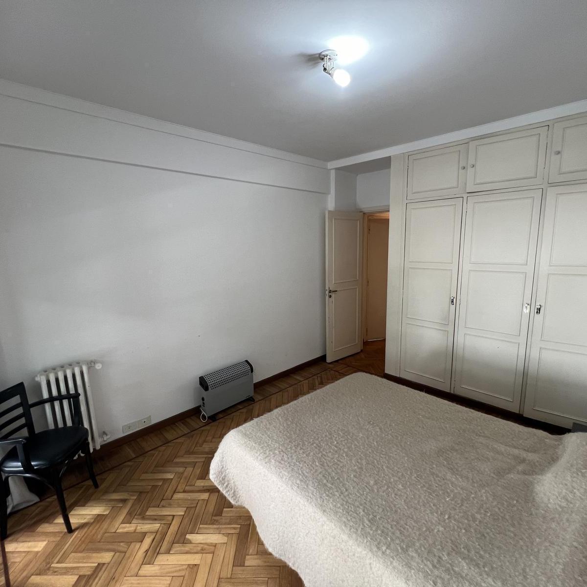 Hermoso Piso de 4 Ambientes C/ Dependencia 3