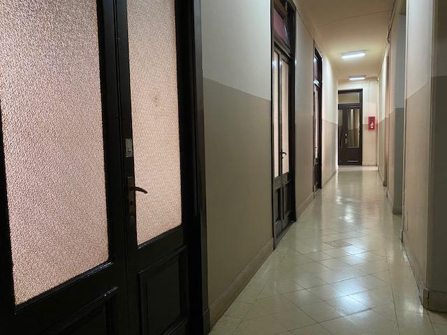 Son 4 oficinas divisibles con entrada independiente · Excelente estado! 1