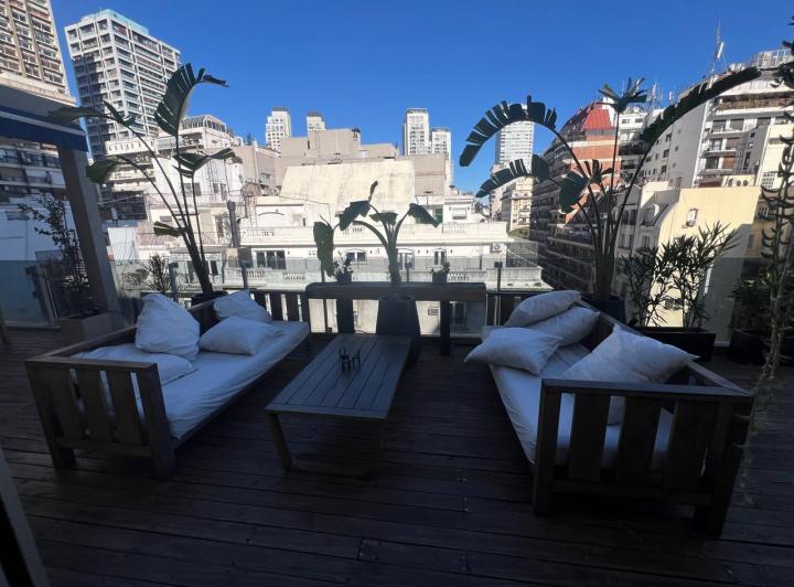 Venta: 3 ambientes con increible terraza con parrilla propia y solarium - lujo total 4
