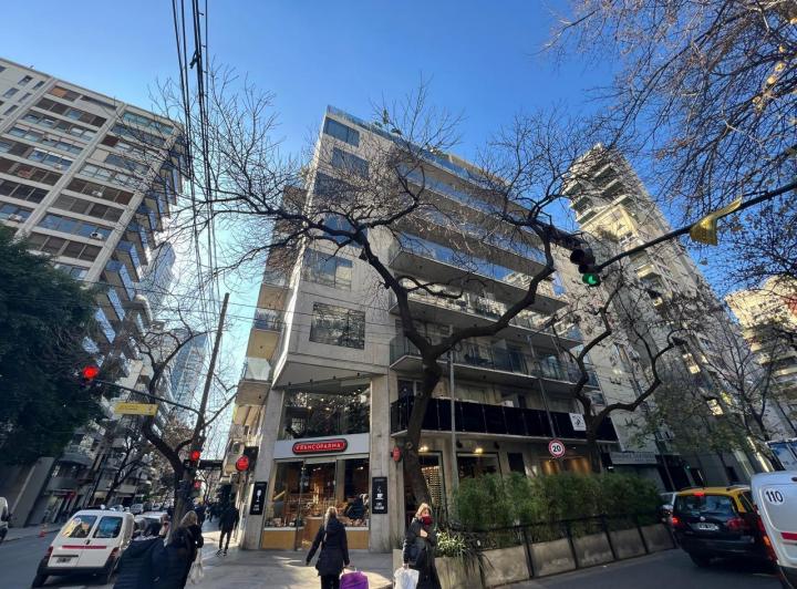 Venta: 3 ambientes con increible terraza con parrilla propia y solarium - lujo total 3