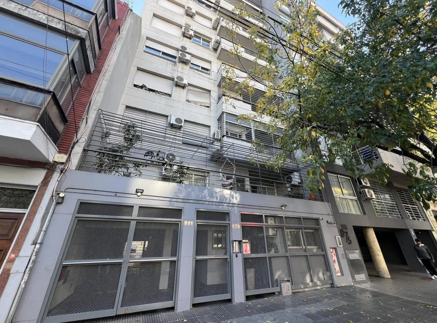 Alquiler: Oficina PB, apto profesional/comercial, Piscina, Solarium, Sum, Parrilla, Laundry. 5
