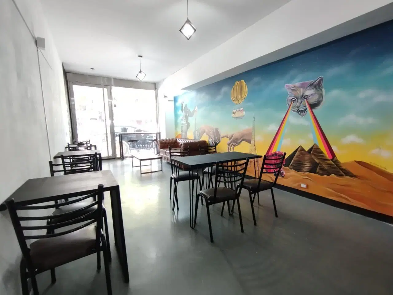 ALQUILER Excelente Local sobre Avenida Córdoba · 67 m2 (3.50x19) 4