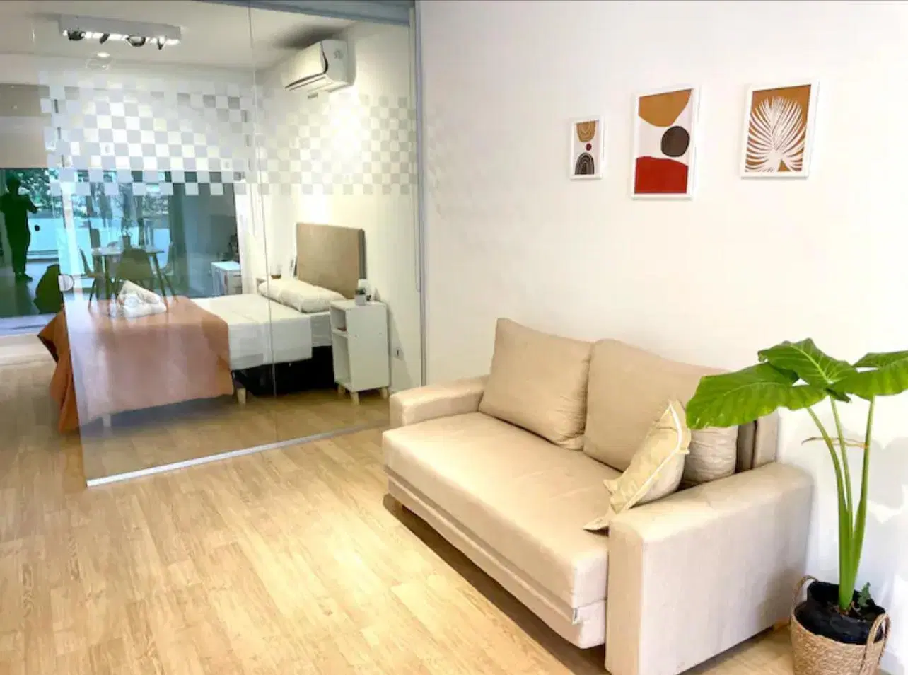 Excelente 2 ambientes - 50 mts. - mucha luz - Piscina - Laundry 4