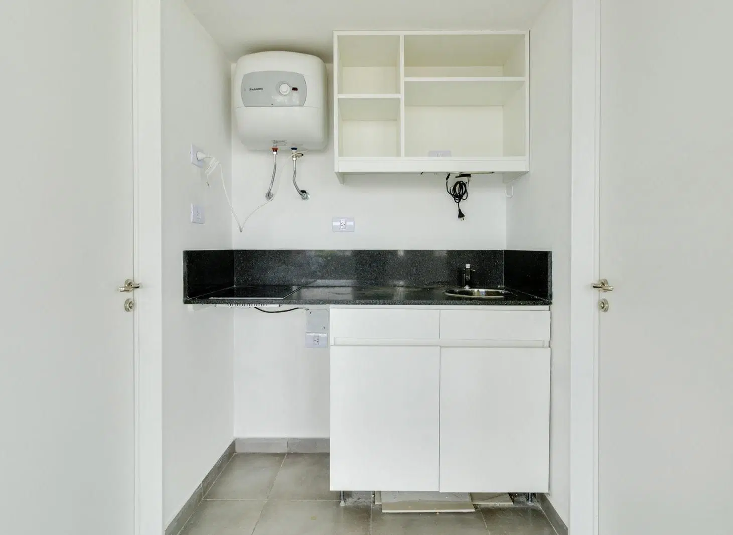 Venta con renta: Oficina premium 68m2 · Cochera fija  2 bauleras · Seg. 24 horas 5