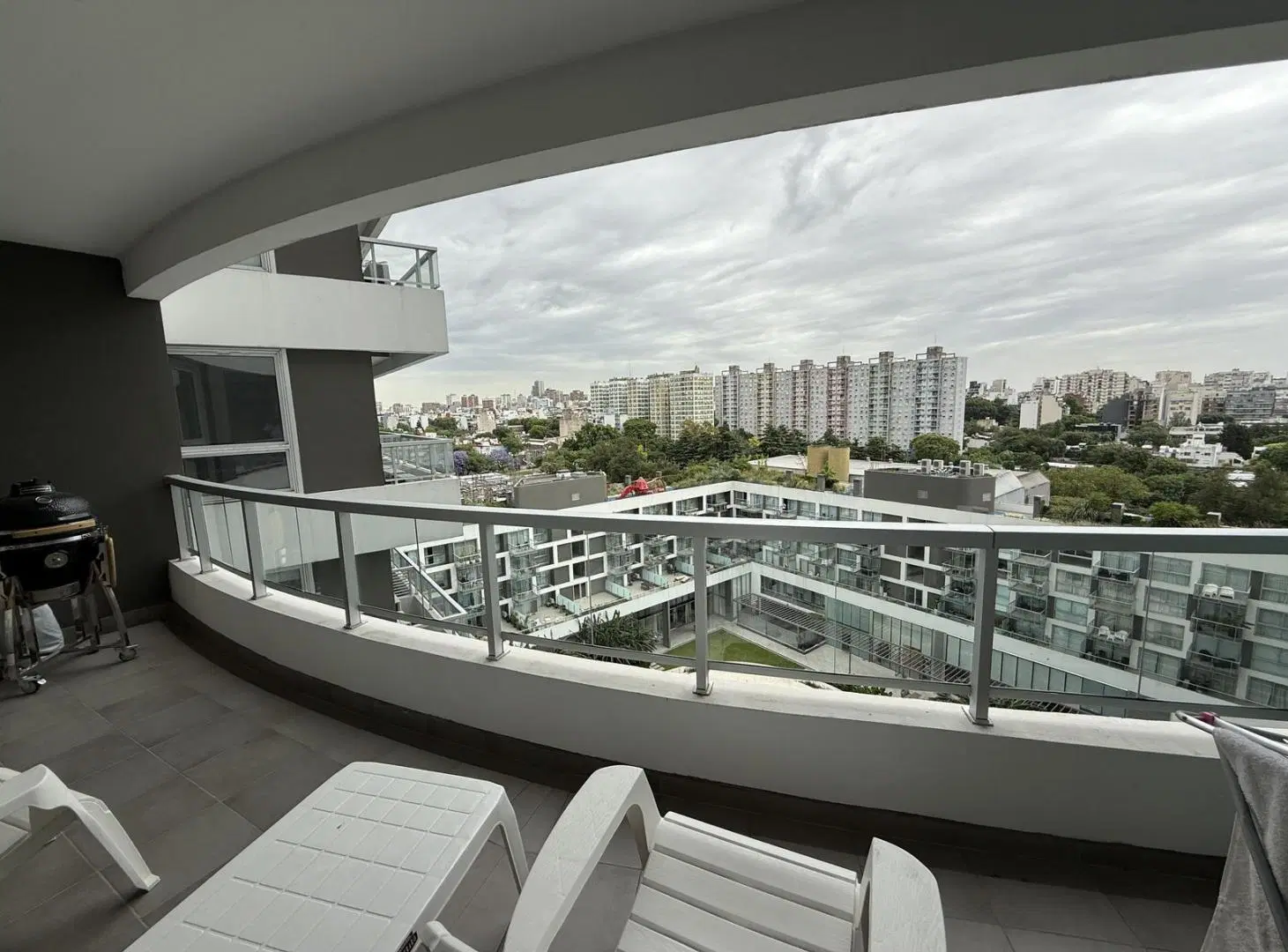 Concepción Live 2 ambientes suite y toilette cochera Amenities de lujo! Piso alto vista a piscina 4