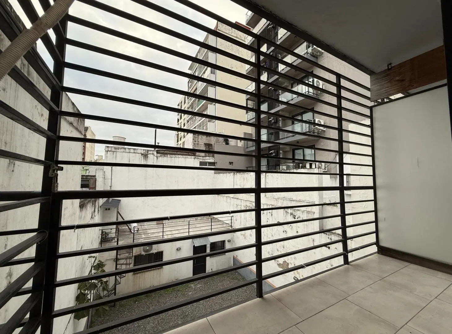 Venta Hermoso monoambiente APTO PROFESIONAL · Súper luminoso! 5