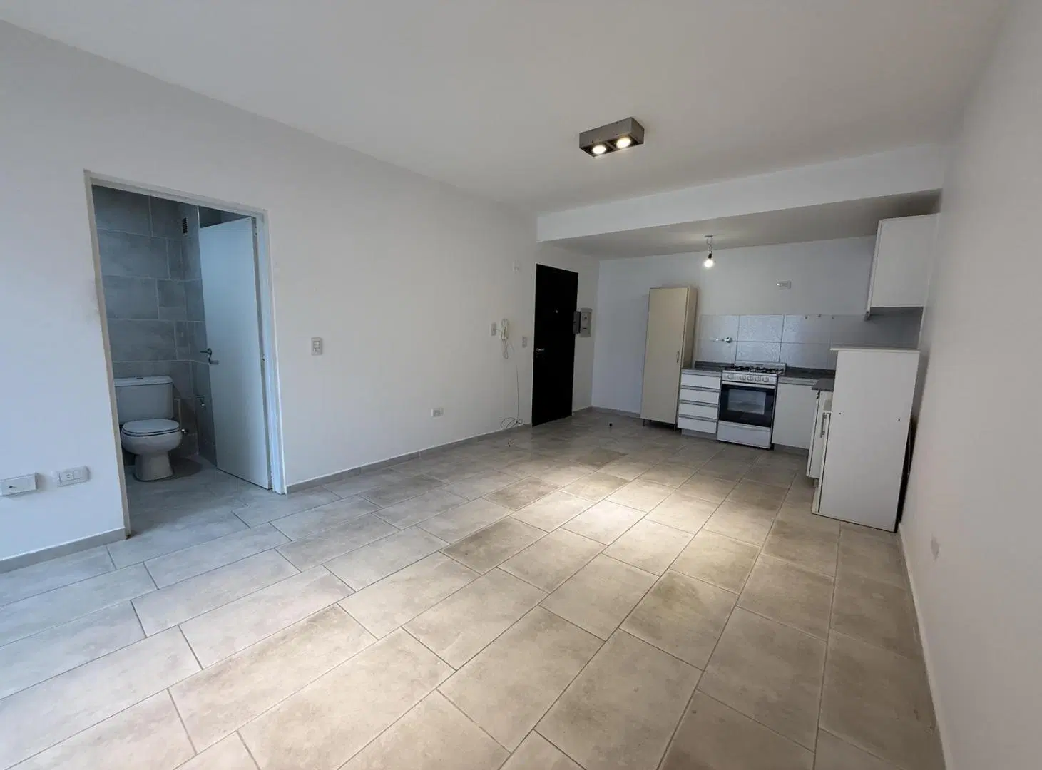 Venta Hermoso monoambiente APTO PROFESIONAL · Súper luminoso! 4