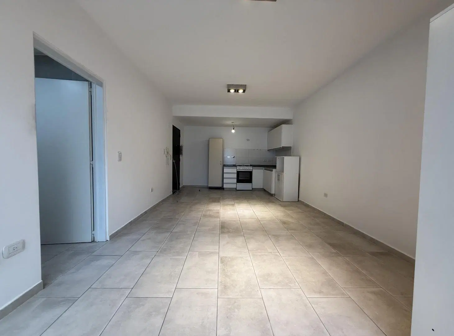 Venta Hermoso monoambiente APTO PROFESIONAL · Súper luminoso! 5