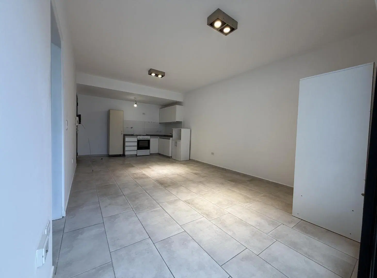 Venta Hermoso monoambiente APTO PROFESIONAL · Súper luminoso! 3