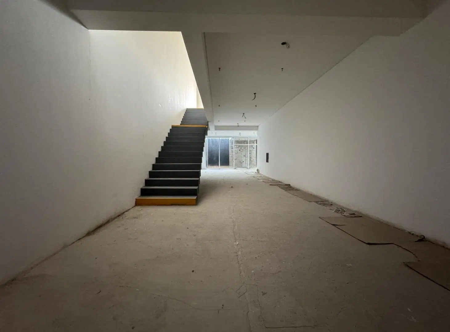 Alquiler Venta Local Comercial Belgrano Nuñez 2 plantas apto todo destino 4