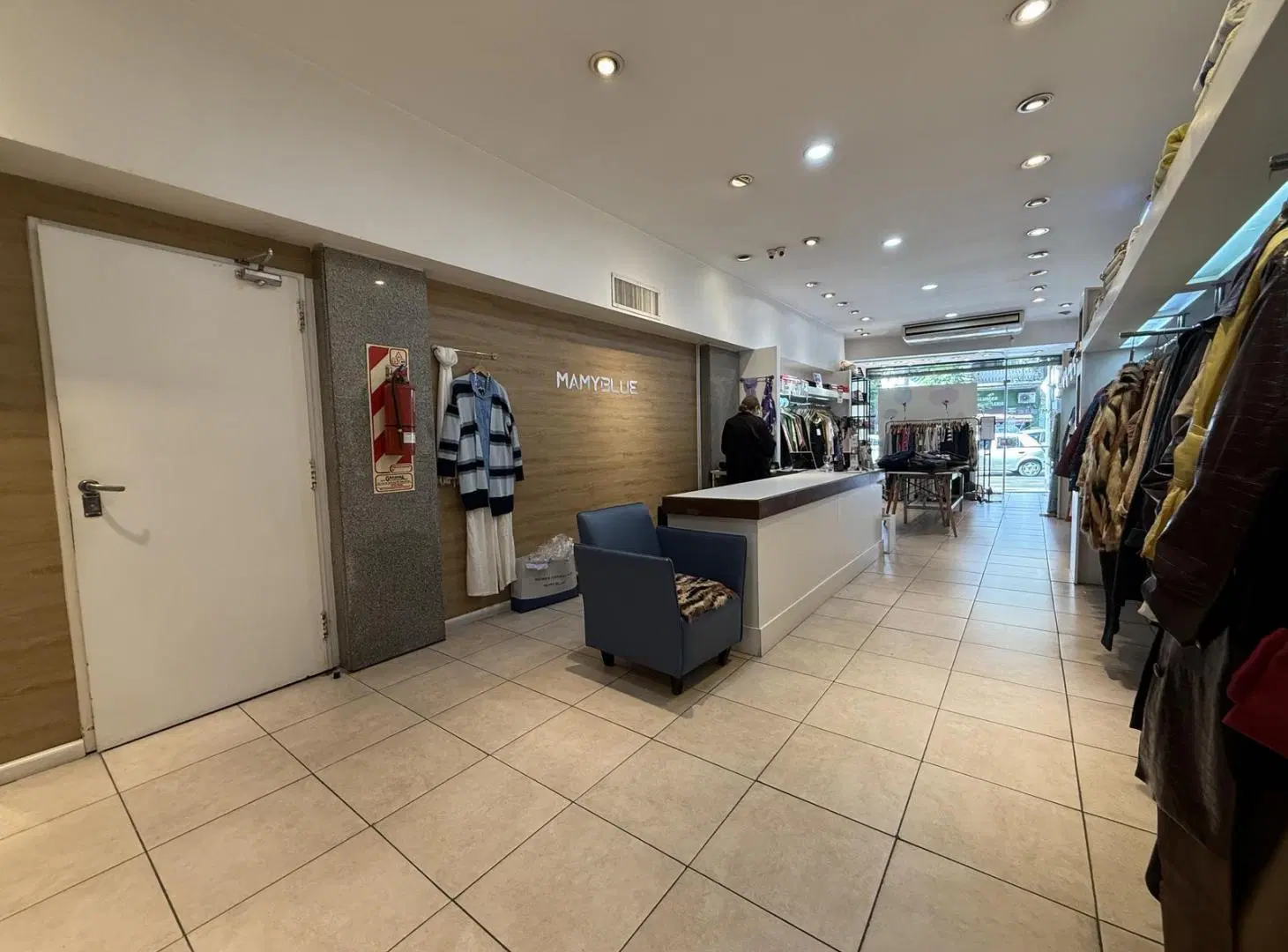 Venta Edificio Comercial con Local en Palermo Villa Crespo sobre Avenida 4