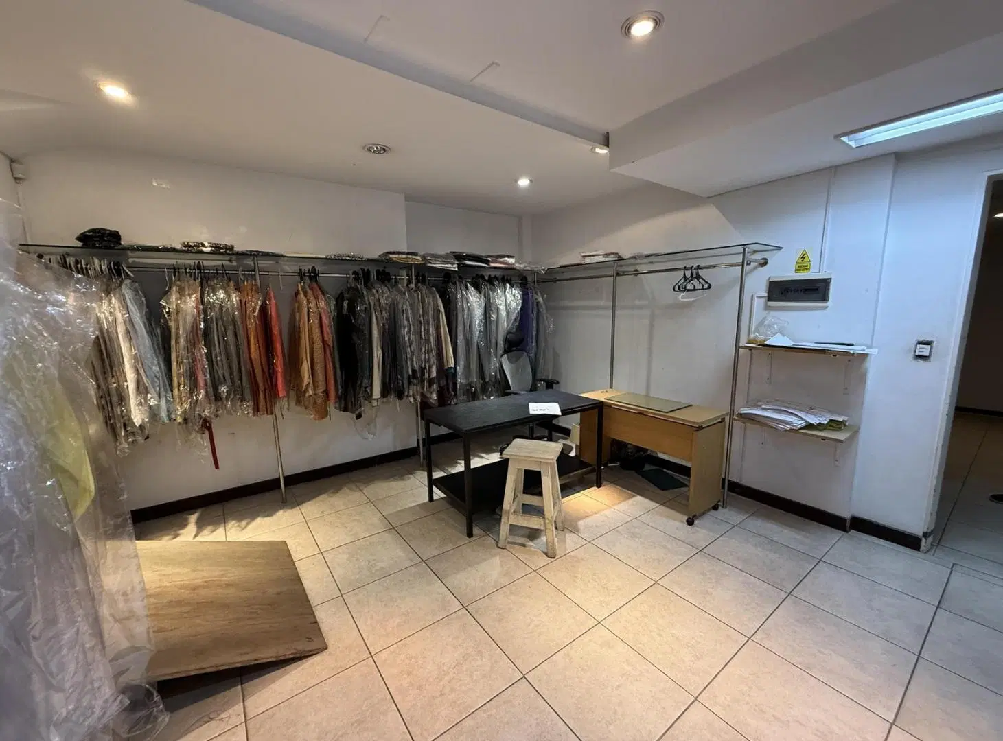 Venta Edificio Comercial con Local en Palermo Villa Crespo sobre Avenida 5