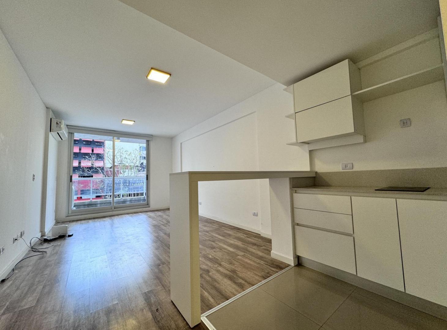 Foto de Alquiler apto profesional Vivienda oficina consultorio showroom, imagen 4
