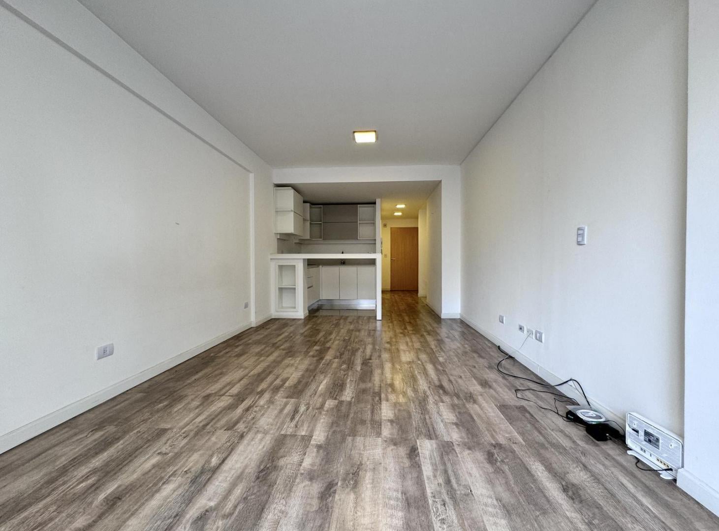 Foto de Alquiler apto profesional Vivienda oficina consultorio showroom, imagen 2