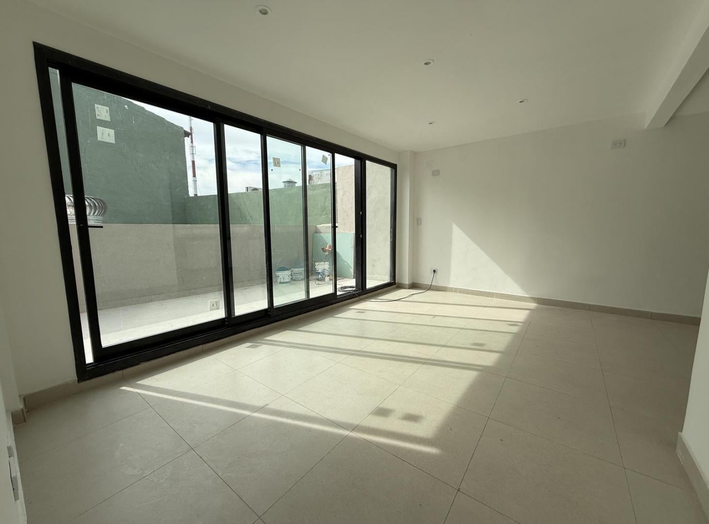 Foto de ALQUILER PH SIN EXPENSAS a estrenar 3 ambientes con terraza Super, imagen 2
