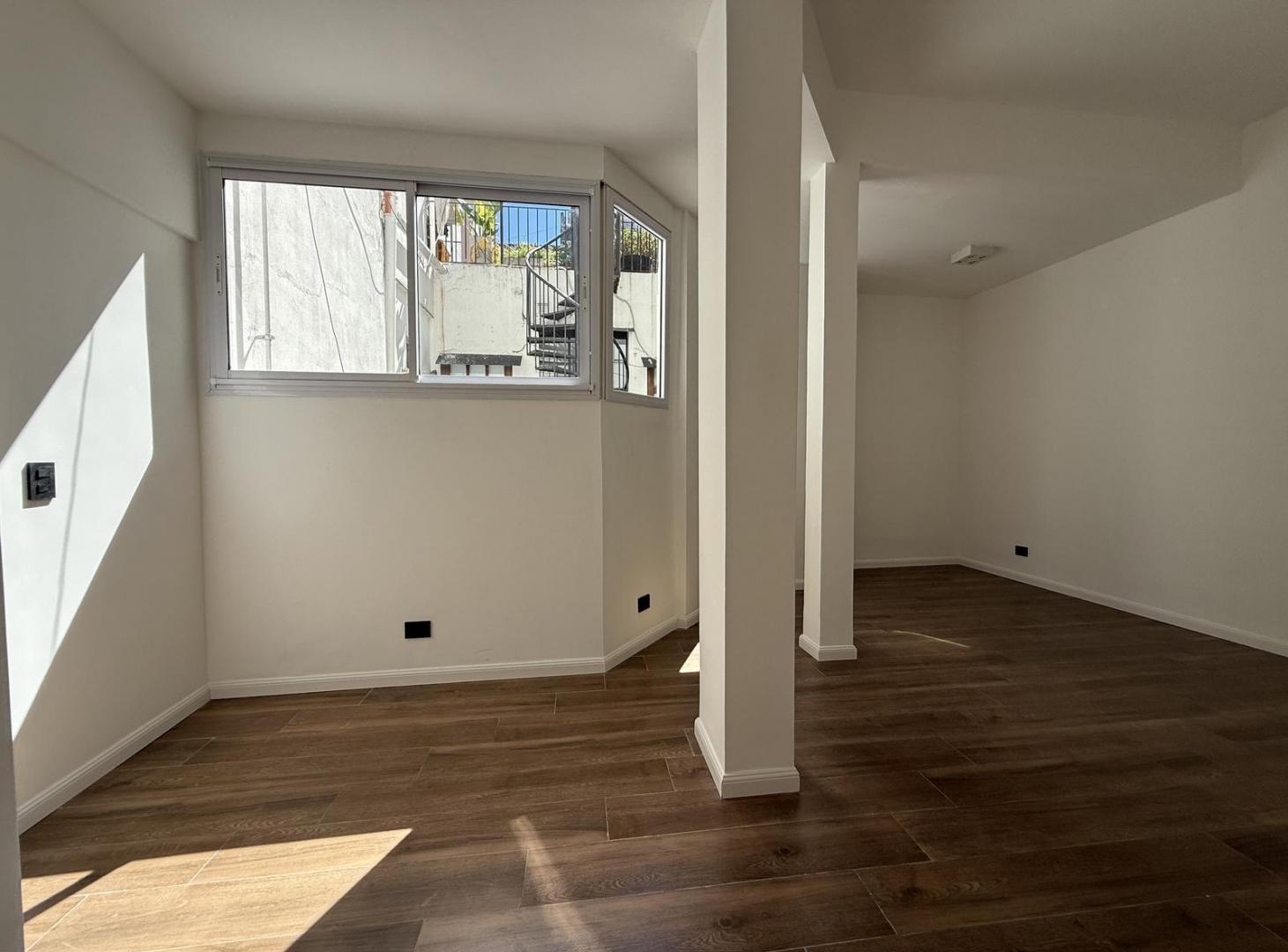 Foto de VENTA PH Caballito Villa Crespo 3 ambientes hecho a nuevo listo para, imagen 4