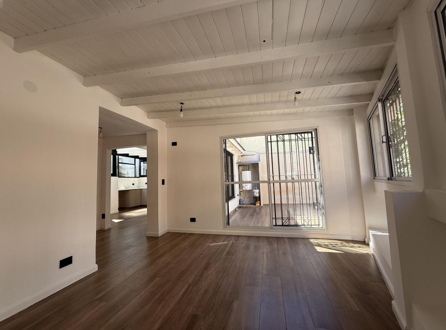 Foto de VENTA PH Caballito Villa Crespo 3 ambientes hecho a nuevo listo para, imagen 5