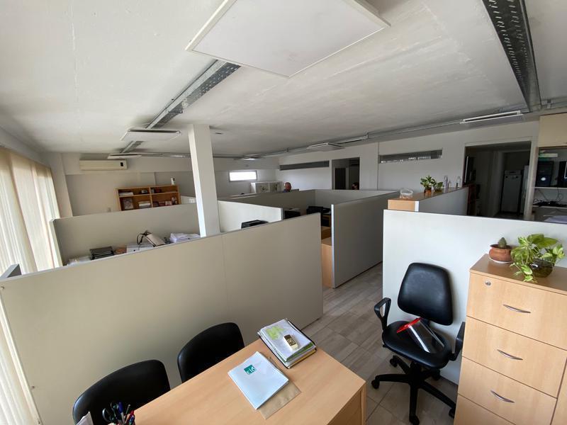 Foto de Venta oficina super luminosa edificio corporativo cochera fija, imagen 4