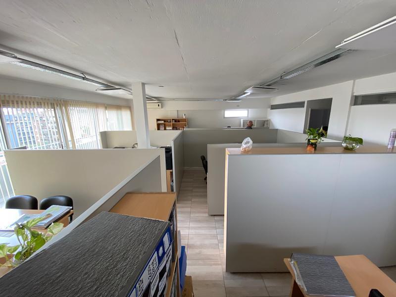 Foto de Venta oficina super luminosa edificio corporativo cochera fija, imagen 2