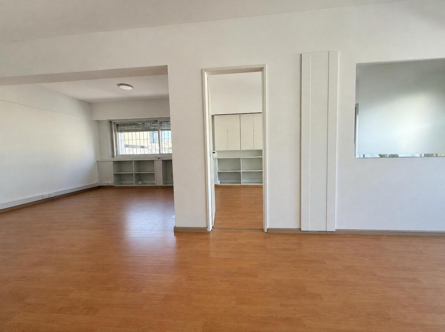 Foto de Alquiler Oficina con terraza · 150m2 total (100 m2 cubiertos) 5, imagen 4