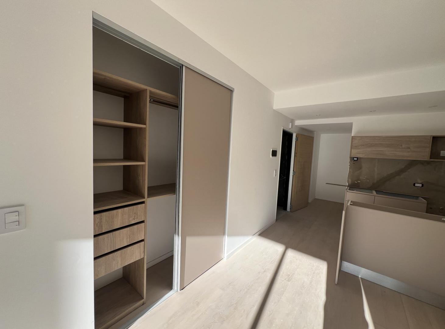 Foto de Departamento en ubicación estratégica entre Flores y Caballito, imagen 1
