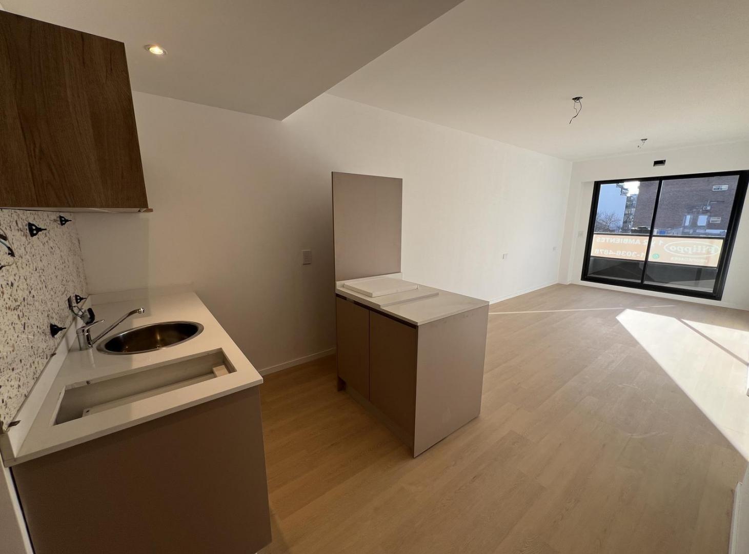 Foto de Departamento en ubicación estratégica entre Flores y Caballito, imagen 2