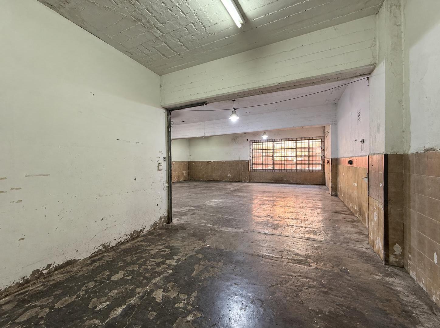 Foto de ALQUILER GALPON DEPOSITO OFICINAS 207m2 cubiertos Lote propio, imagen 5
