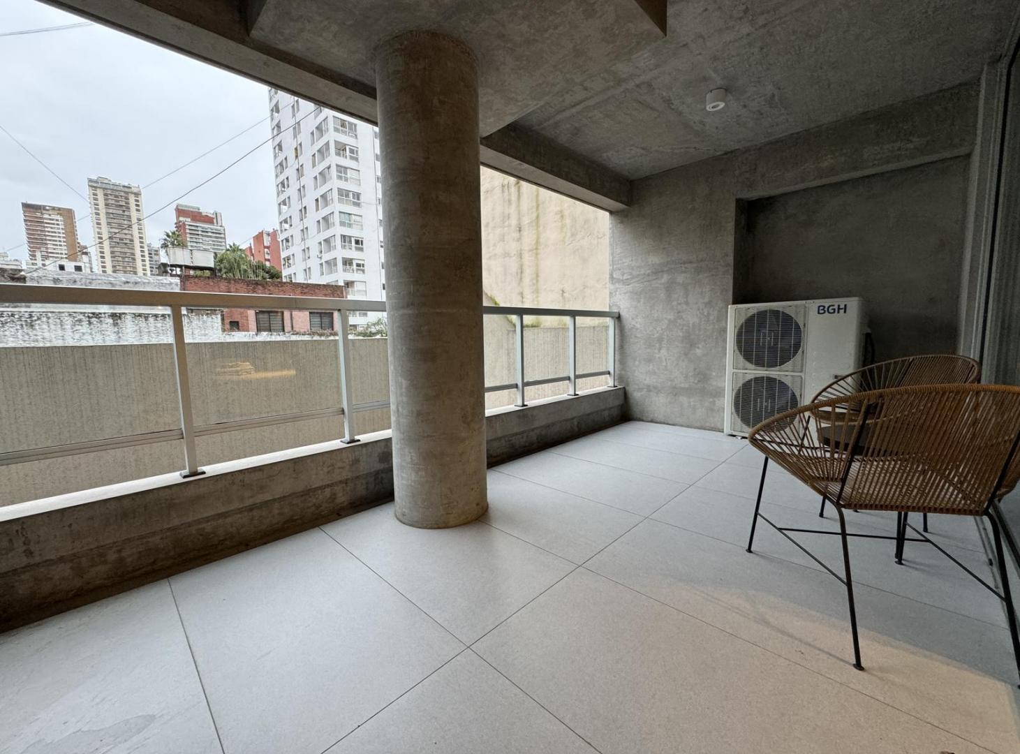 Foto de Venta con renta!! Hermosa oficina o vivienda de 84m2 sobre Av, imagen 5