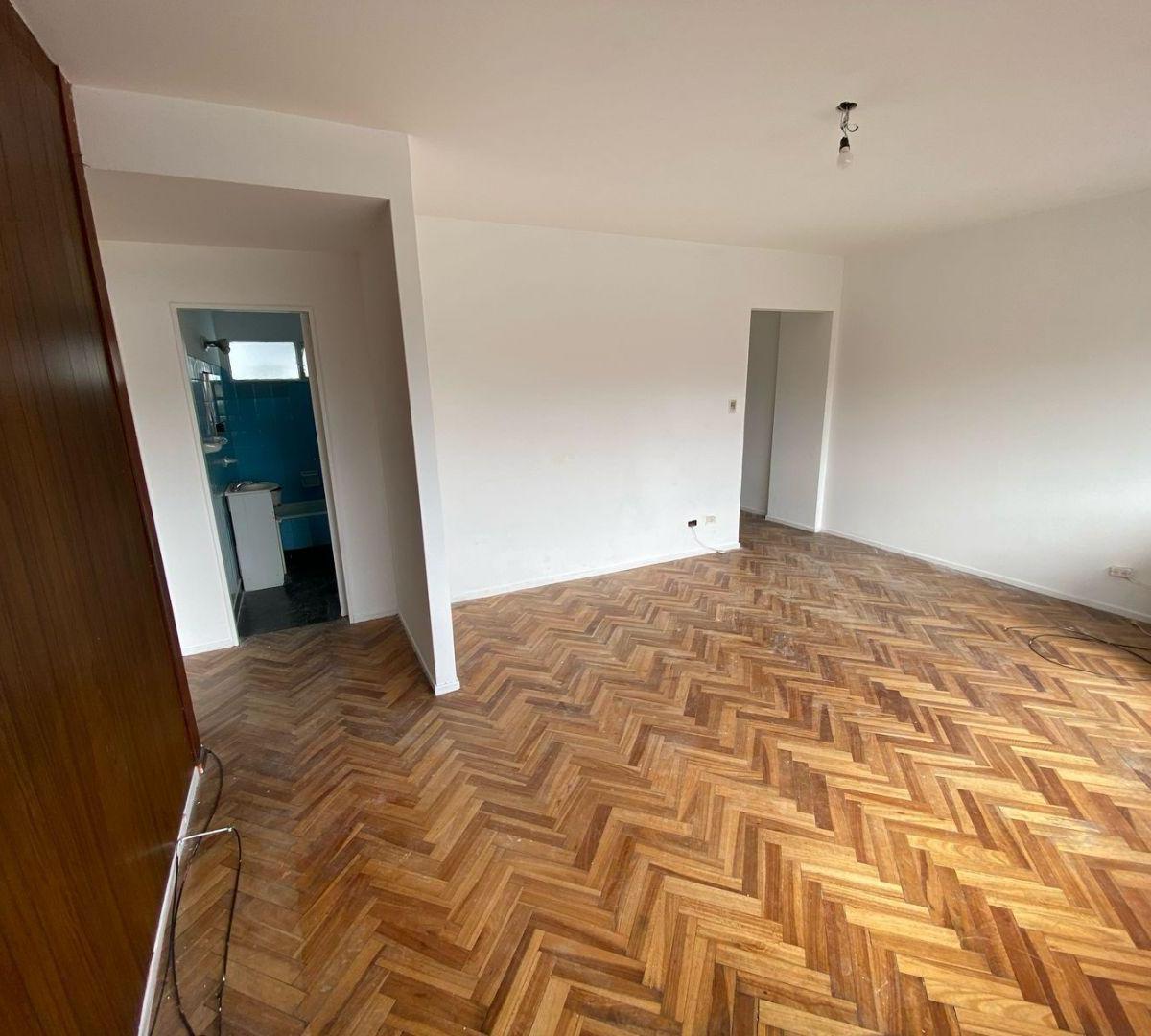 Venta Departamento 3 Ambientes Monserrat - Amplio y Luminoso 1