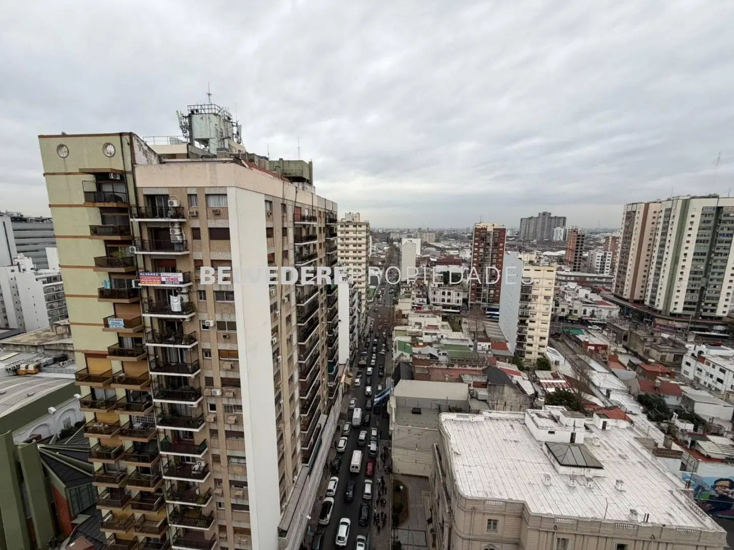 Depto 4 Amb Apto Crédito - Piso 16 - Balcón al Frente - Vista a Plaza - Avellane 3
