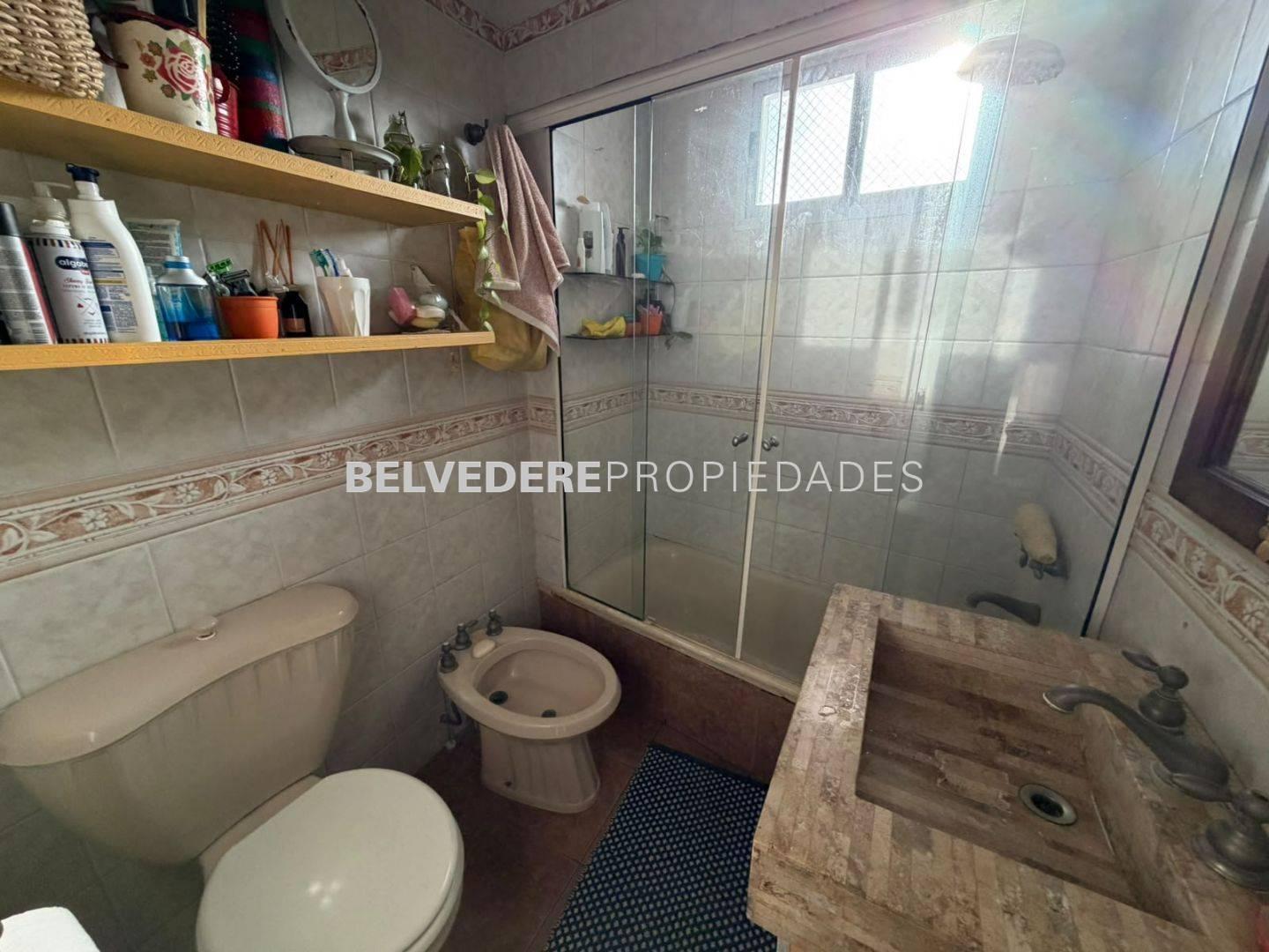 Foto de Depto 4 amb. apto crédito, 3 dorm. y 2 baños balcón corrido, a 1 cuadra de Av., imagen 4
