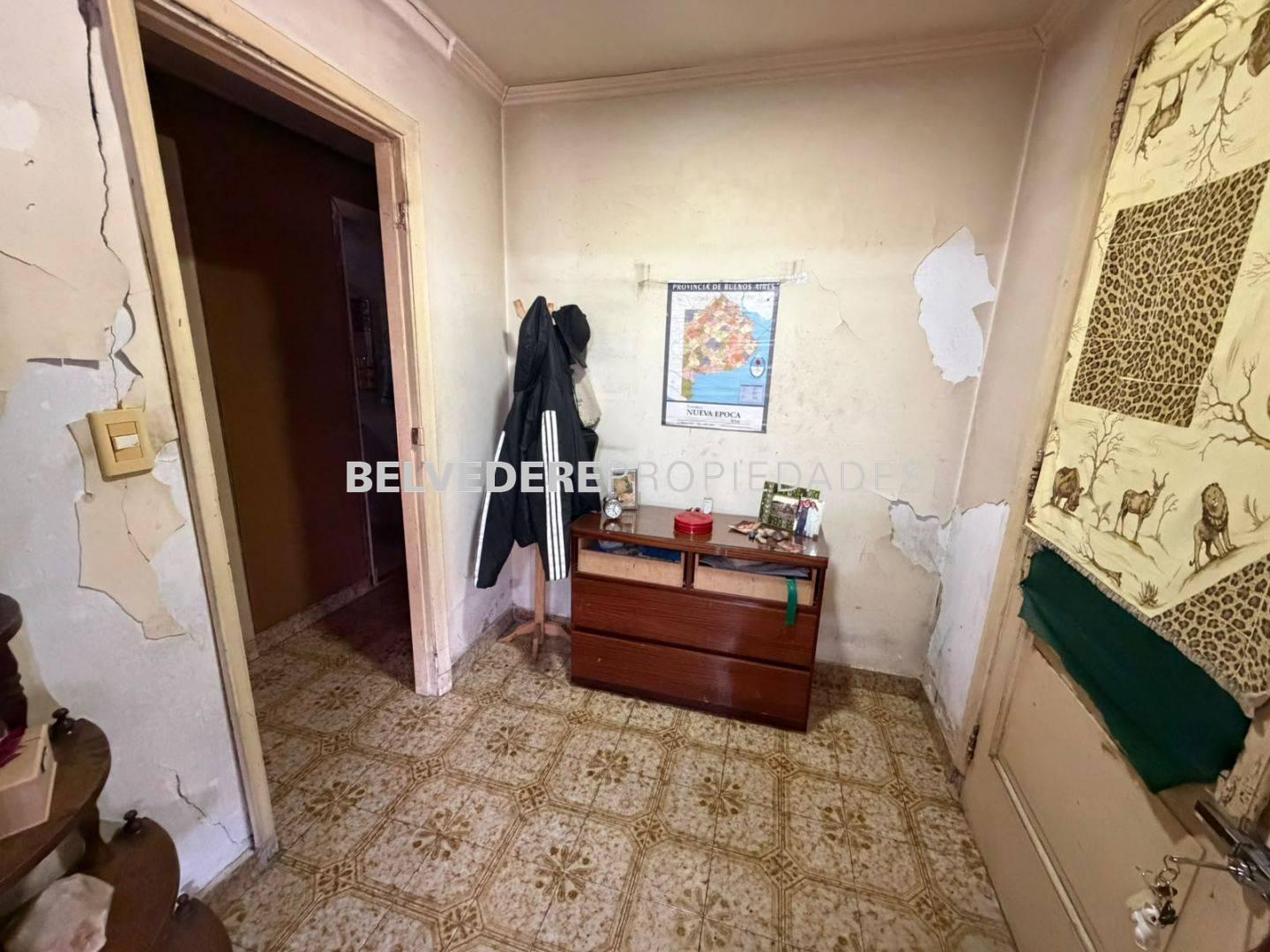 Foto de Casa 3 amb. en lote propio 10x10 - Sarandí, entre Belgrano y Mitre, imagen 1