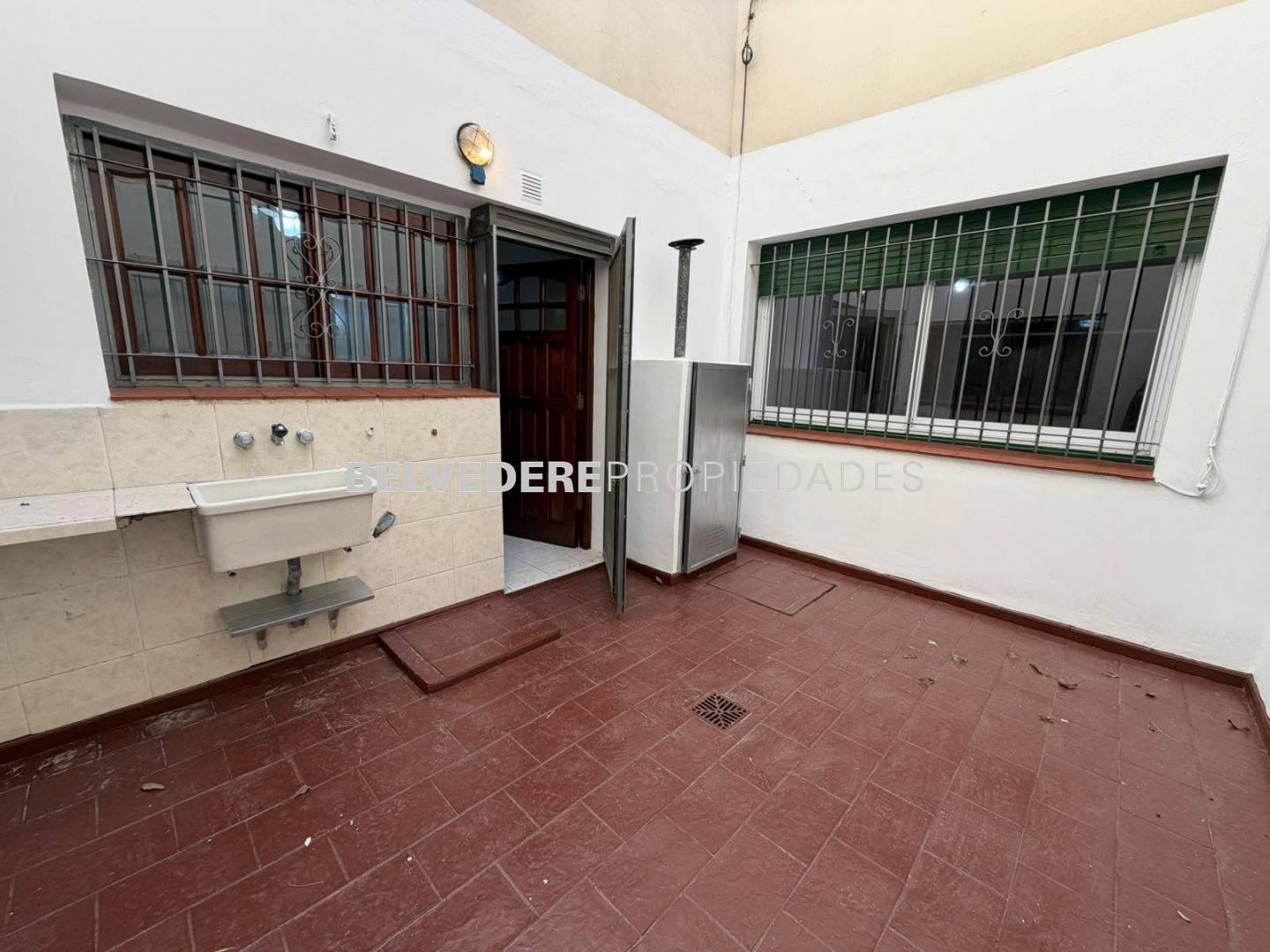 Foto de 3 Ambientes, planta baja, dos patios - Apto Crédito, imagen 1
