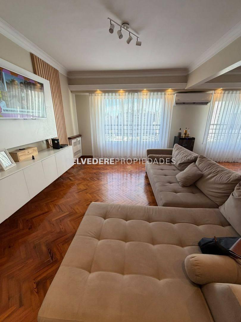 Foto de Semipiso 4 amb. apto crédito en último piso, edificio francés - Centro, imagen 3