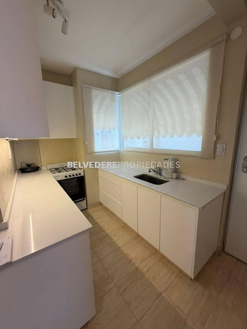 Foto de Semipiso 4 amb. apto crédito en último piso, edificio francés - Centro, imagen 1