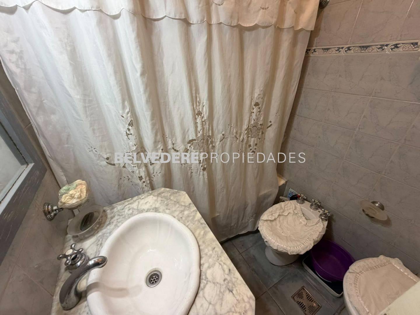 Foto de PH 3 amb. al frente, apto crédito, sin expensas - Piñeyro, imagen 5